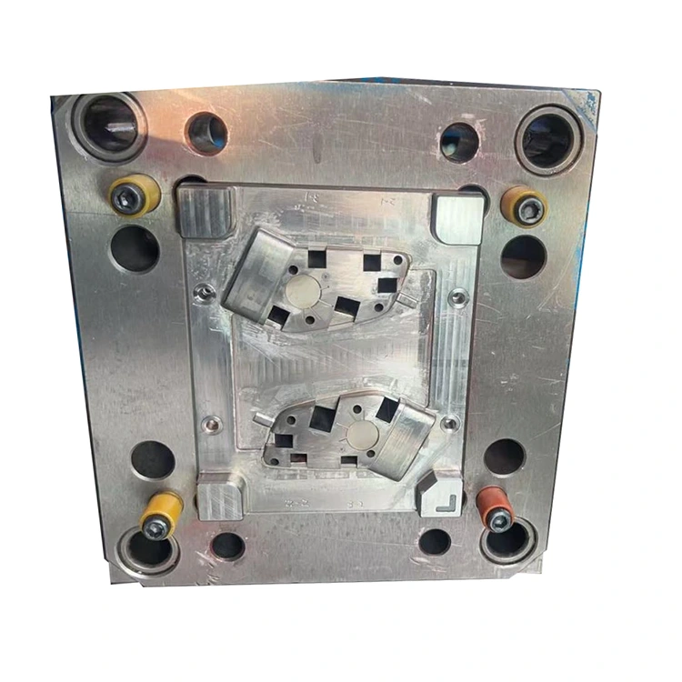 Moldes de inyección para llaveros automotrices